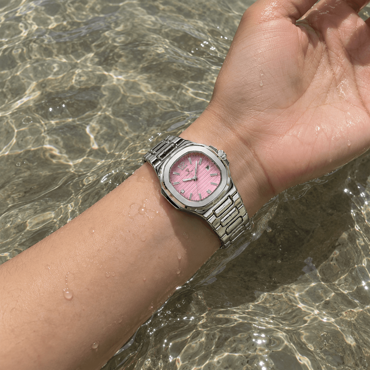 Classic & Elegant Women's Watch with Luminous Hands | Belle Élégance Classic & Elegant Women's Watch with Luminous Hands | Belle Élégance
