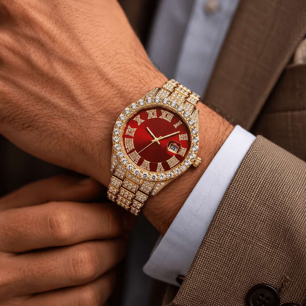 Elegant Unisex Watch with Luxurious Design & Studded Bracelet | Maison Lumière Elegant Unisex Watch with Luxurious Design & Studded Bracelet | Maison Lumière