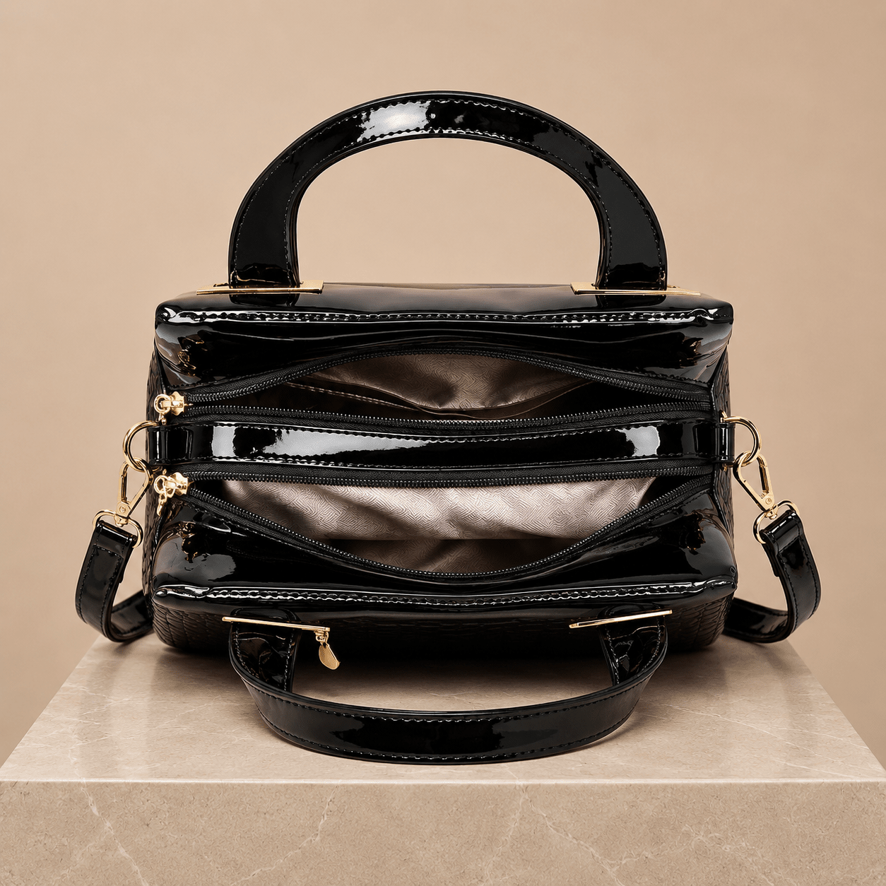 Elegant Women's Leather Handbag with Crocodile Texture – Carézia Elegant Women's Leather Handbag with Crocodile Texture – Carézia Mavietto