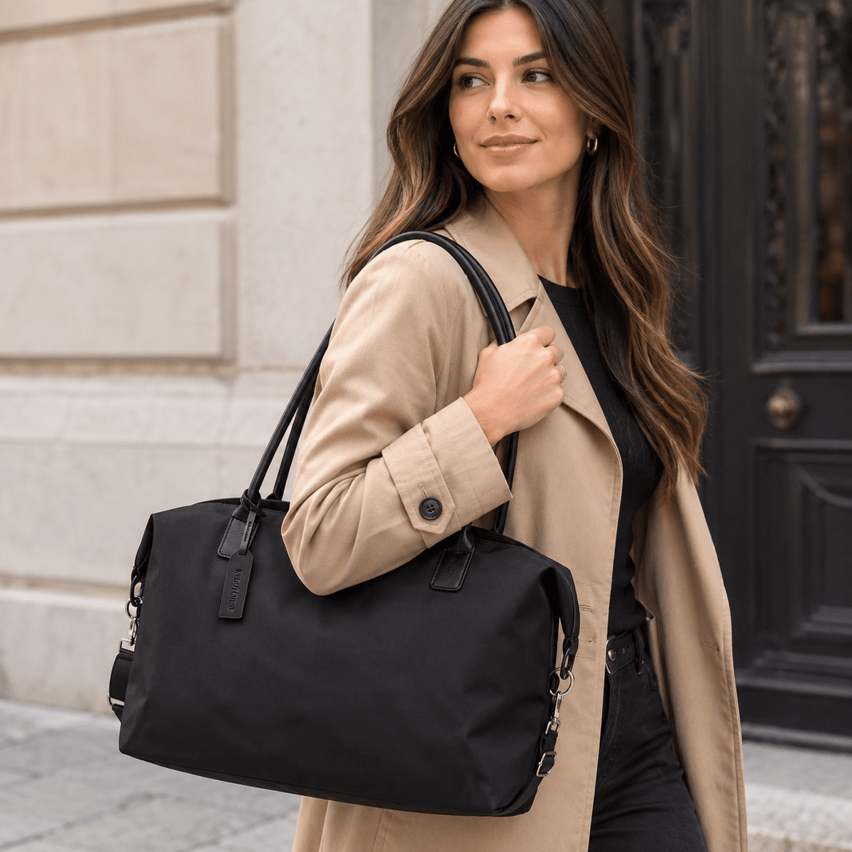 Elegant Women's Tote Bag with a Versatile Design and Large Capacity – Delavie Elegant Women's Tote Bag with a Versatile Design and Large Capacity – Delavie