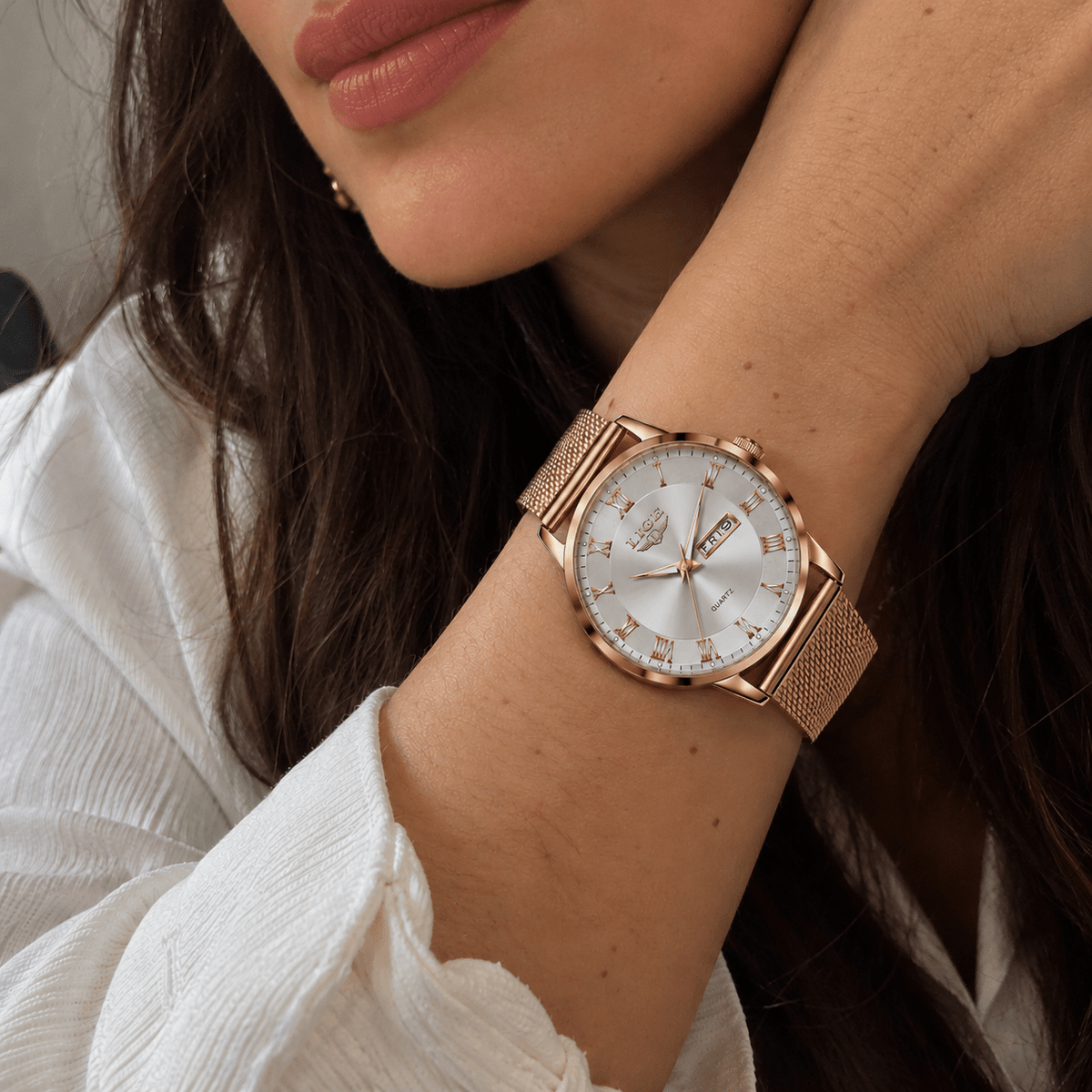 Elegant Women's Watch with Stainless Steel Bracelet and Classic Roman Numeral Dial – Estelle Majeste