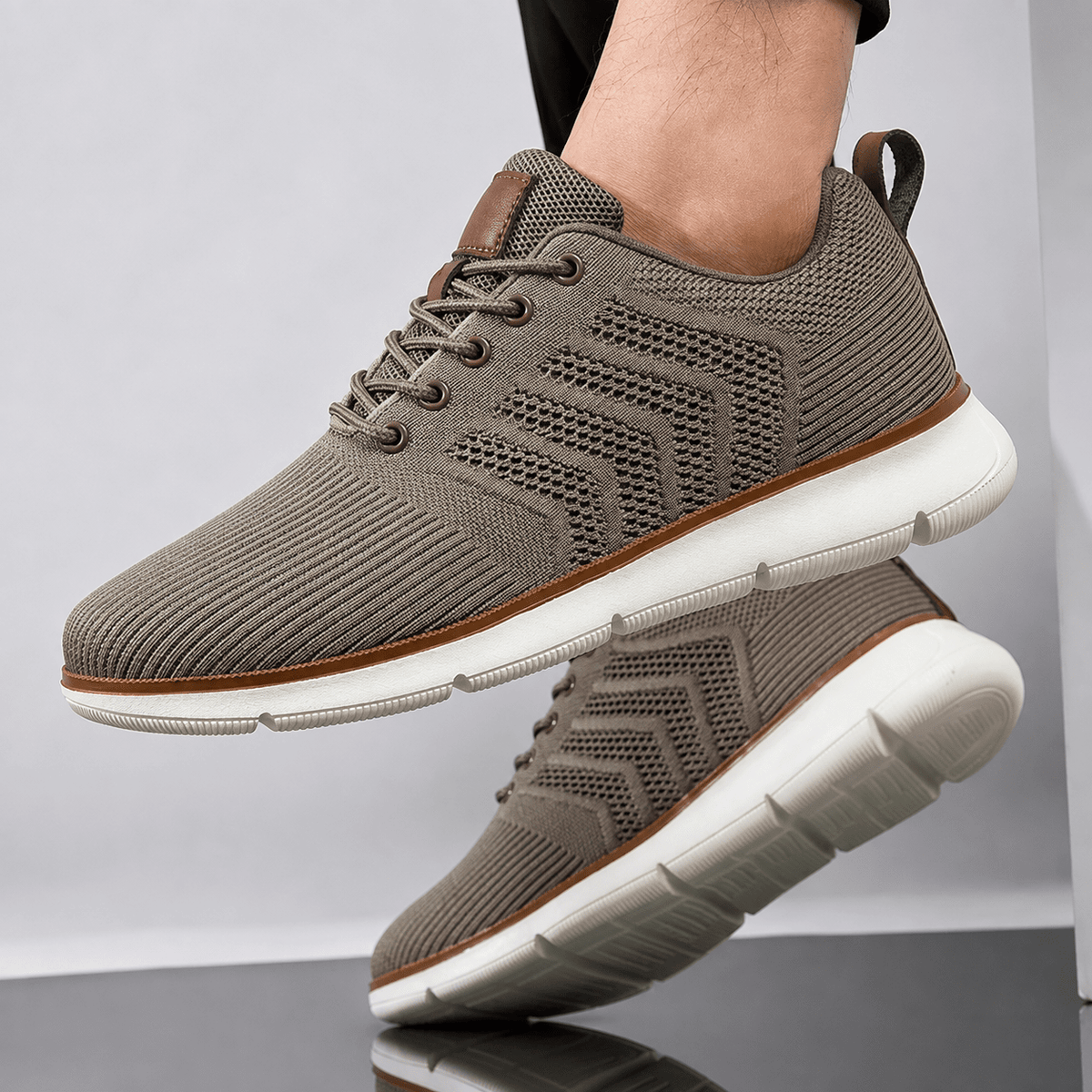 Men's Casual Sneakers with Breathable Mesh and Modern Design – Raphaëll Men's Casual Sneakers with Breathable Mesh and Modern Design – Raphaëll