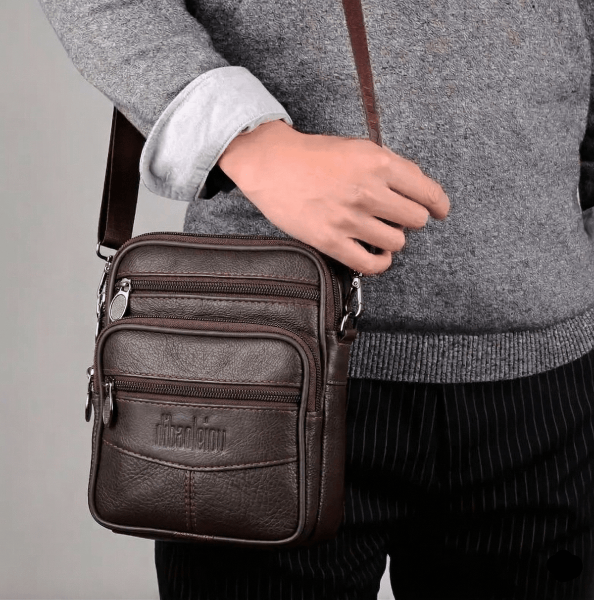 Spacious, Elegant & Multi-Compartment Executive Leather Bag – Berline Léon Spacious, Elegant & Multi-Compartment Executive Leather Bag – Berline Léon