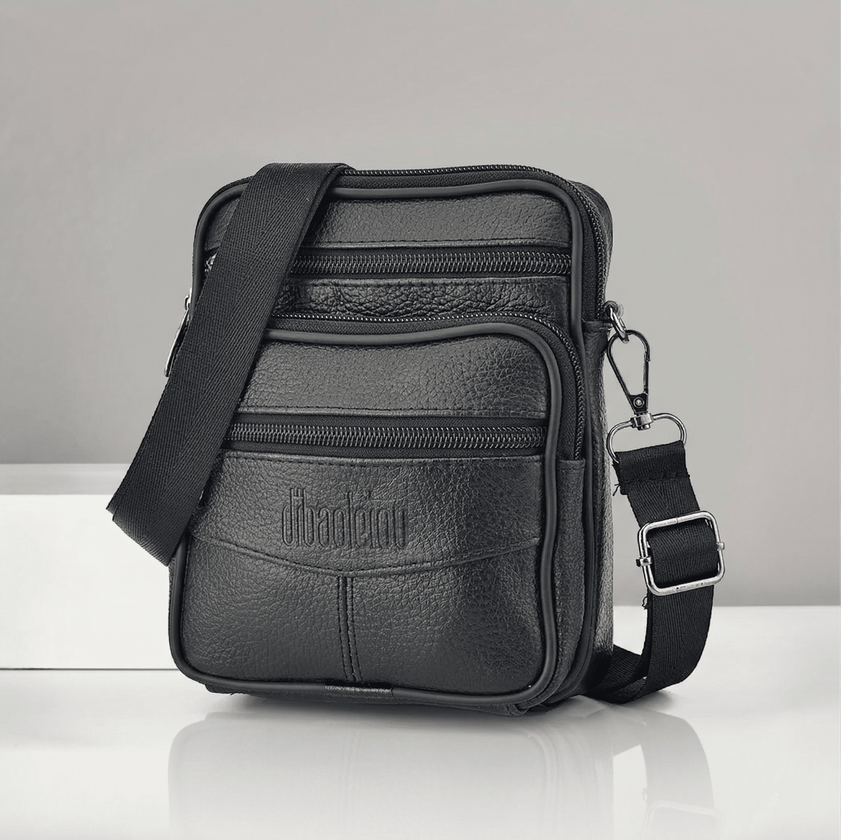 Spacious, Elegant & Multi-Compartment Executive Leather Bag – Berline Léon Spacious, Elegant & Multi-Compartment Executive Leather Bag – Berline Léon