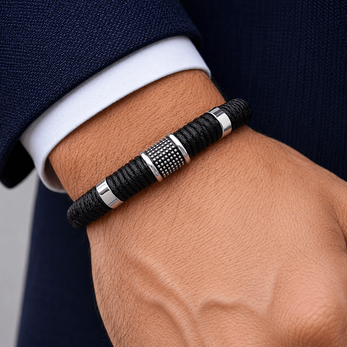 Versatile Leather Men’s Bracelet with Executive Design | ZAVRELL Versatile Leather Men’s Bracelet with Executive Design | ZAVRELL