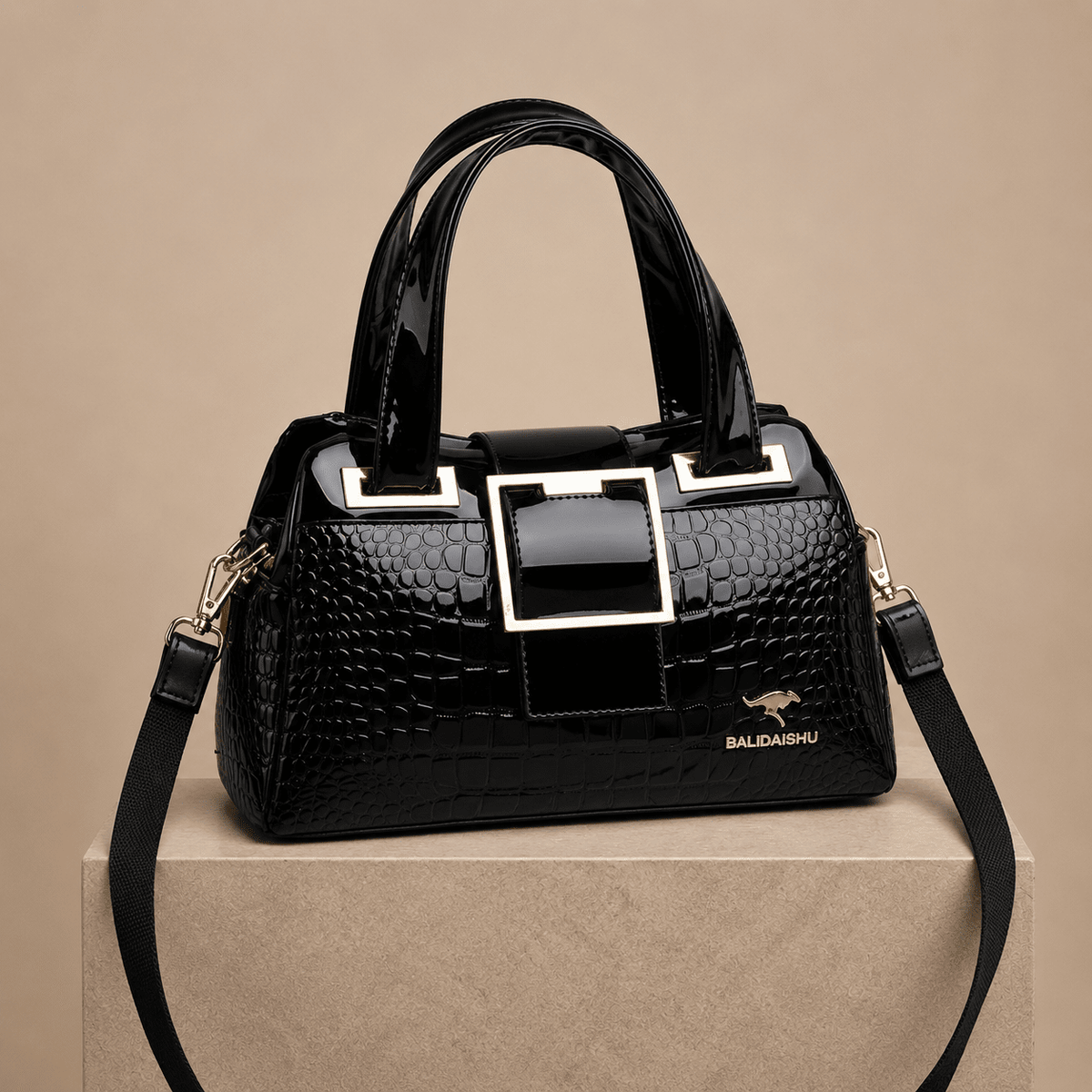 Carézia Women's Leather Handbag with Crocodile Texture — Elegant Design Carézia Women's Leather Handbag with Crocodile Texture — Elegant Design 