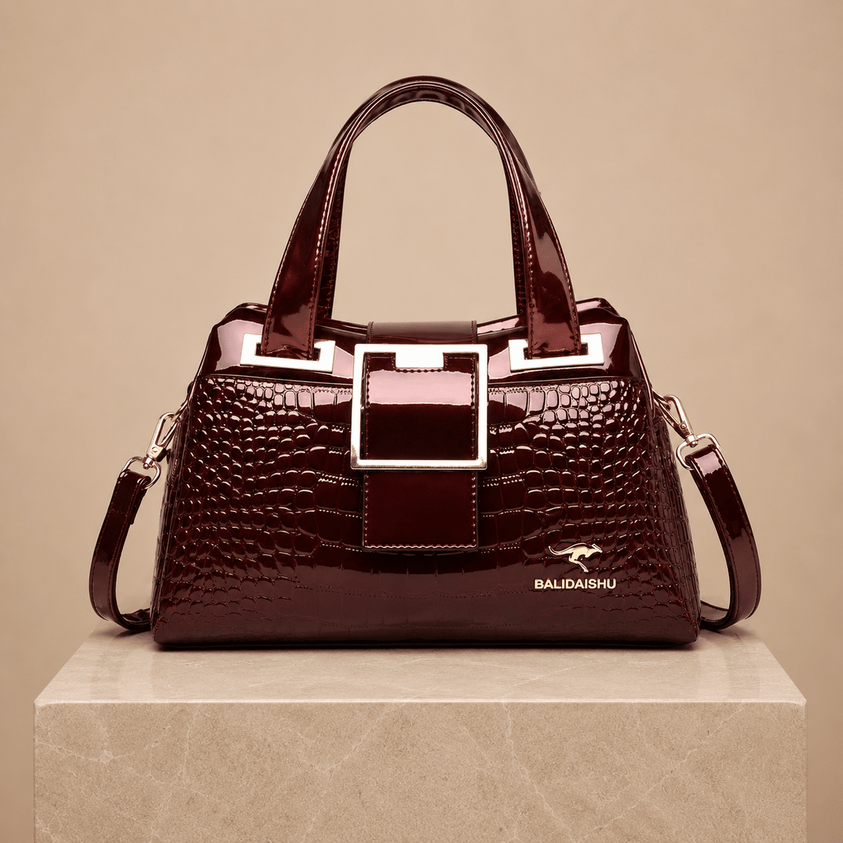 Carézia Women's Leather Handbag with Crocodile Texture — Elegant Design Carézia Women's Leather Handbag with Crocodile Texture — Elegant Design 
