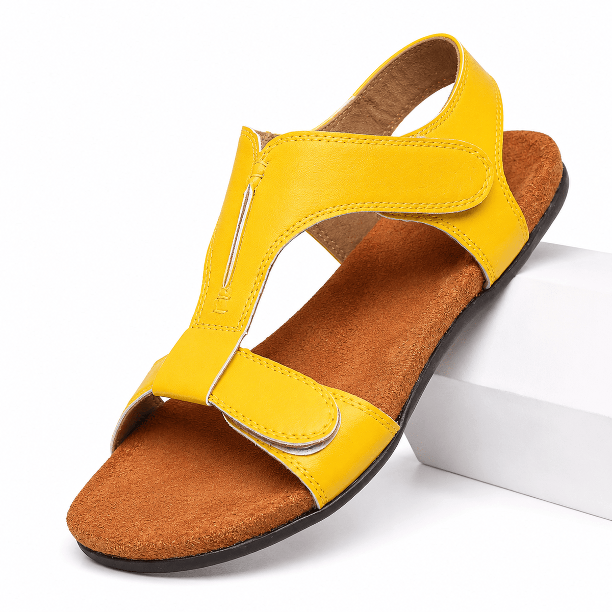 Comfortable Women’s Leather Sandals with an Elegant Design – Tessália Comfortable Women’s Leather Sandals with an Elegant Design – Tessália Yellow