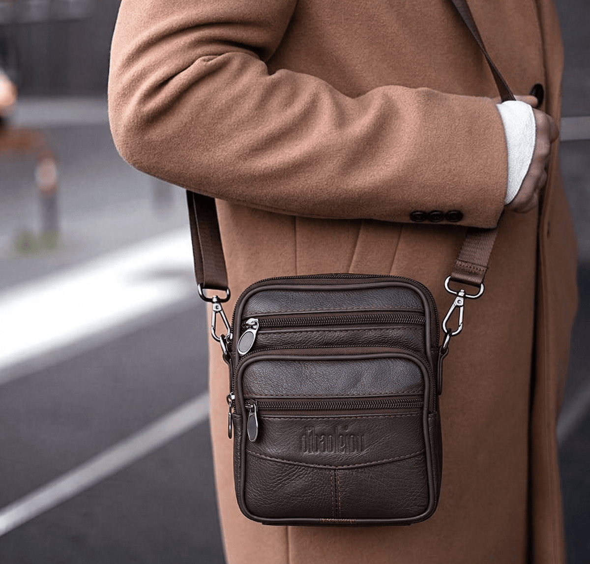 Spacious, Elegant & Multi-Compartment Executive Leather Bag – Berline Léon Spacious, Elegant & Multi-Compartment Executive Leather Bag – Berline Léon 