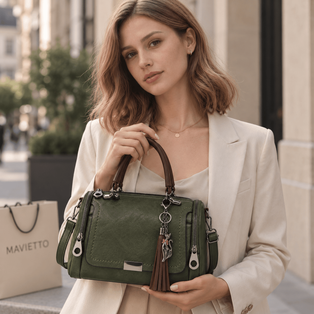 Structured Women’s Leather Handbag – Stylish, Elegant & Spacious | Charlotte Structured Women’s Leather Handbag – Stylish, Elegant & Spacious | Charlotte 