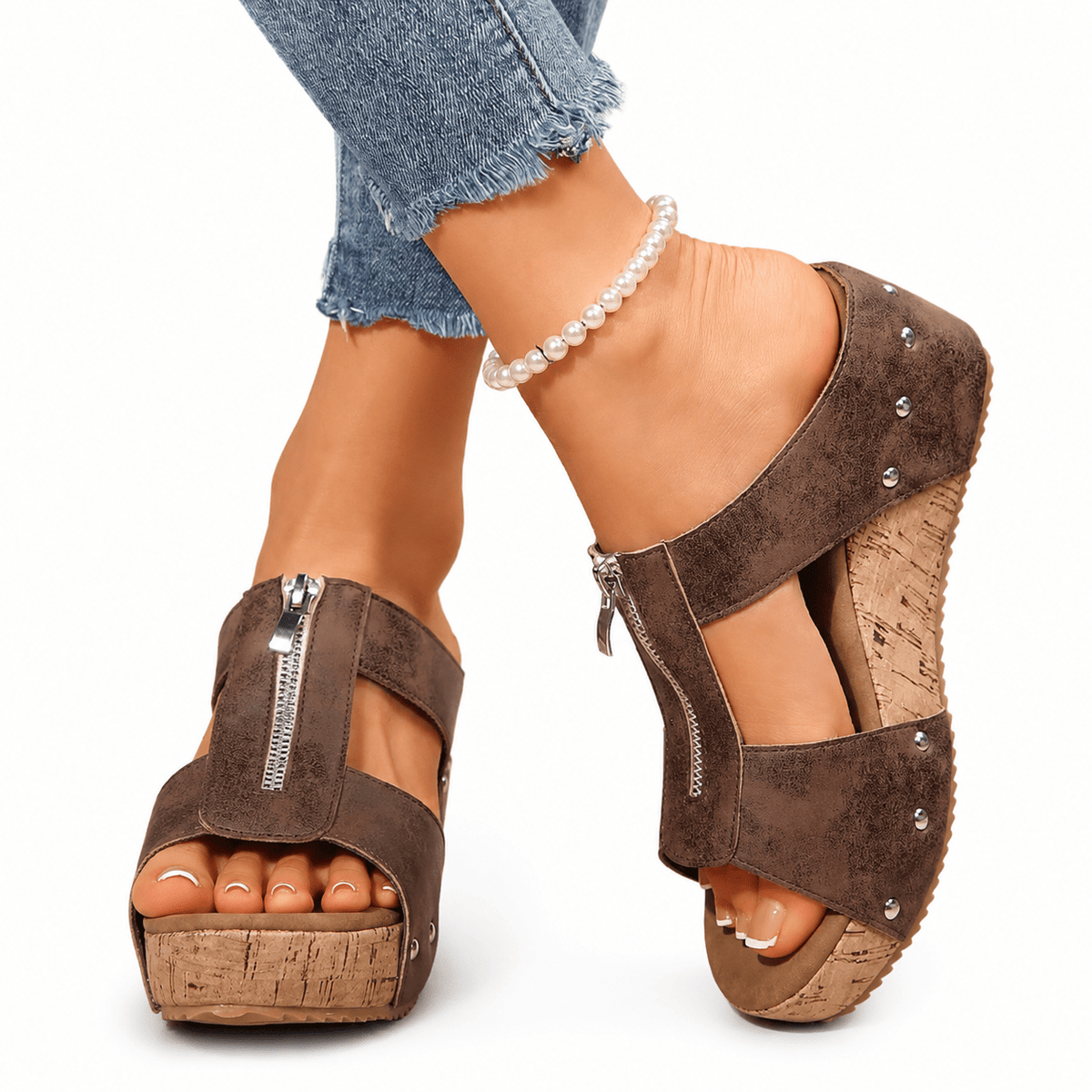 Versatile and Comfortable Women's Leather Platform Sandals – Zerina Versatile and Comfortable Women's Leather Platform Sandals – Zerina 