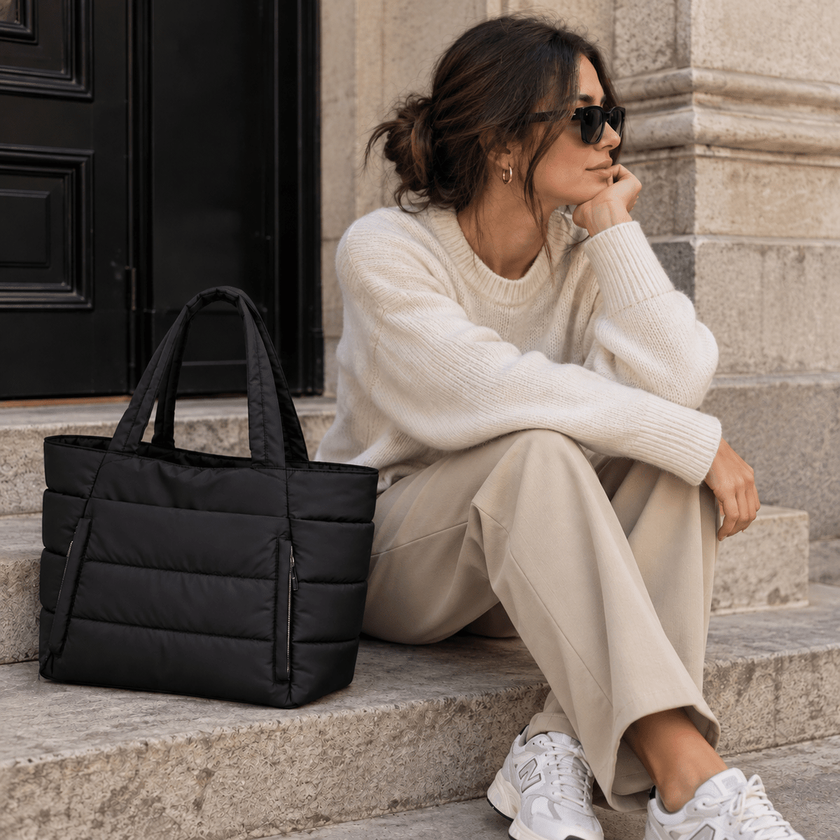 Women's 20-Liter Quilted Tote Bag with Large Capacity, Multiple Compartments, and Water Resistance — Lucie Roven Women's 20-Liter Quilted Tote Bag with Large Capacity, Multiple Compartments, and Water Resistance — Lucie Roven 