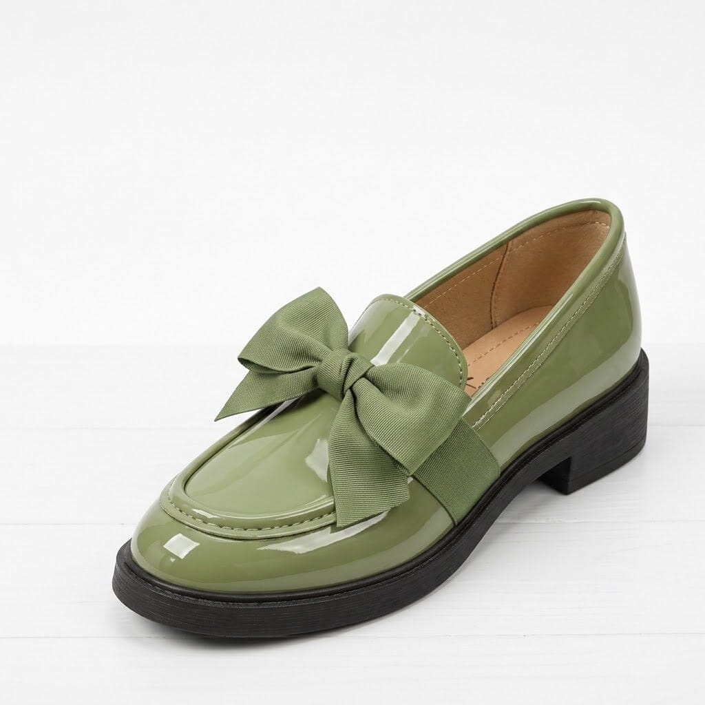 Women's Casual Leather Loafers, Comfortable, Charming, with a Retro Bow – MELINIE Women's Casual Leather Loafers, Comfortable, Charming, with a Retro Bow – MELINIE 
