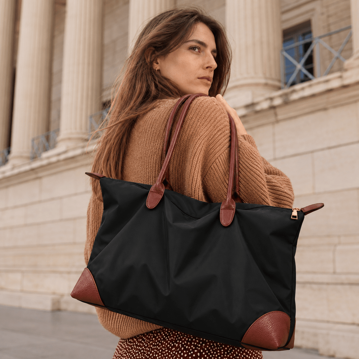 Women's Large-Capacity Waterproof Tote Bag with Leather Trim – VERONNE Women's Large-Capacity Waterproof Tote Bag with Leather Trim – VERONNE 