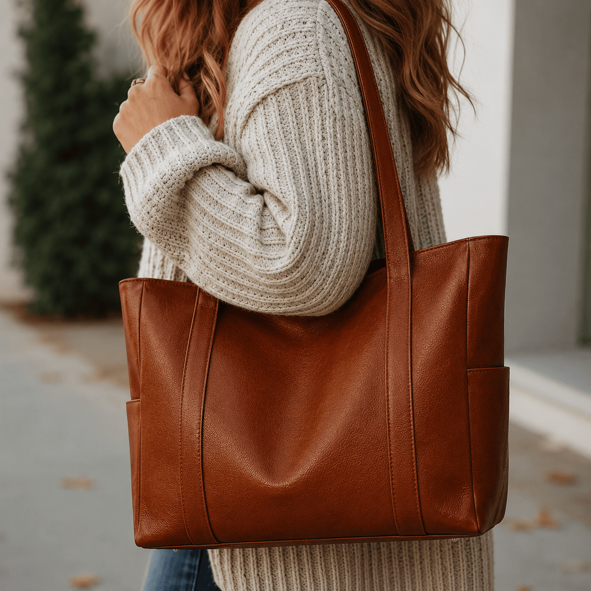 Women's Leather Tote Bag – Large Capacity & Vintage Design | VELMÉRIE Women's Leather Tote Bag – Large Capacity & Vintage Design | VELMÉRIE 