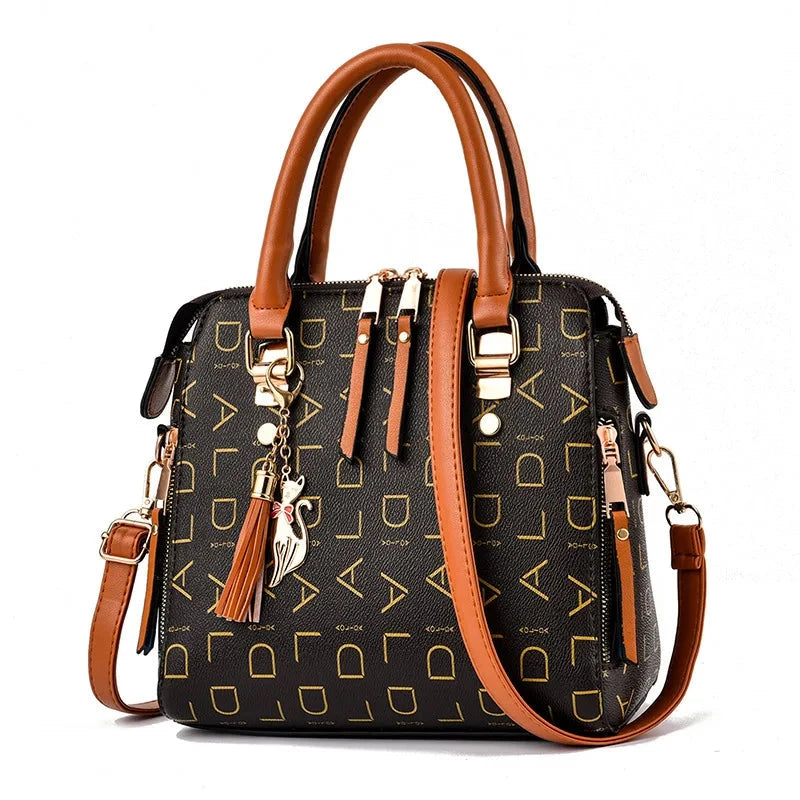 Women's Leather Tote Bag with Luxurious Design - Estelle Noélie Women's Leather Tote Bag with Luxurious Design - Estelle Noélie Brown