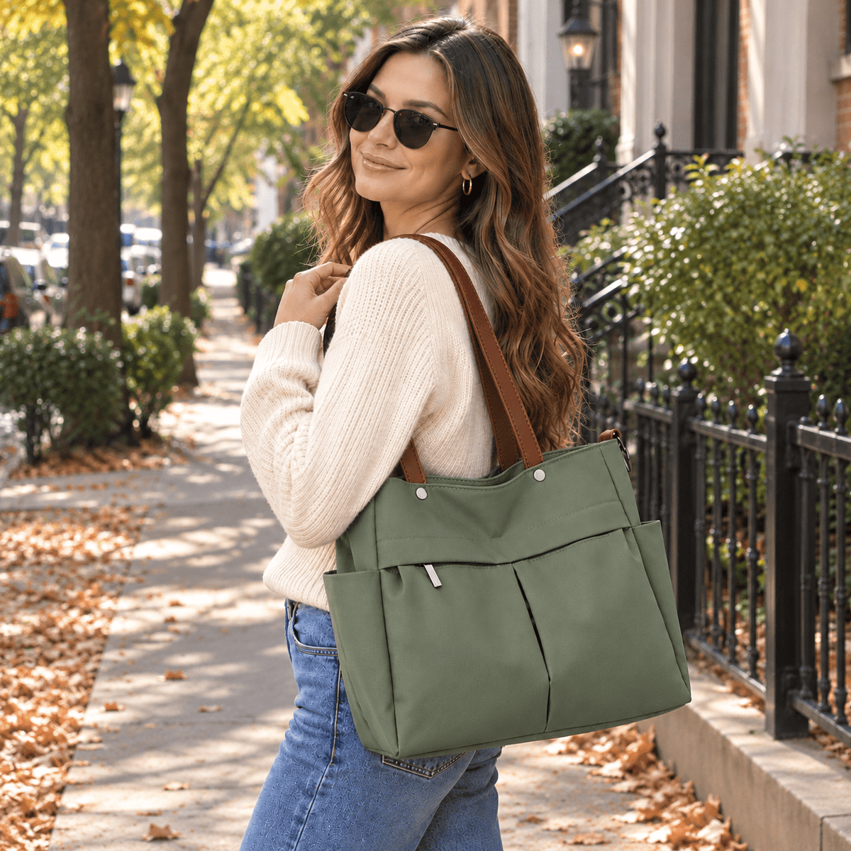 Women's Nylon Tote Bag with Multiple Pockets and Large Capacity — Élise Monceau Women's Nylon Tote Bag with Multiple Pockets and Large Capacity — Élise Monceau 