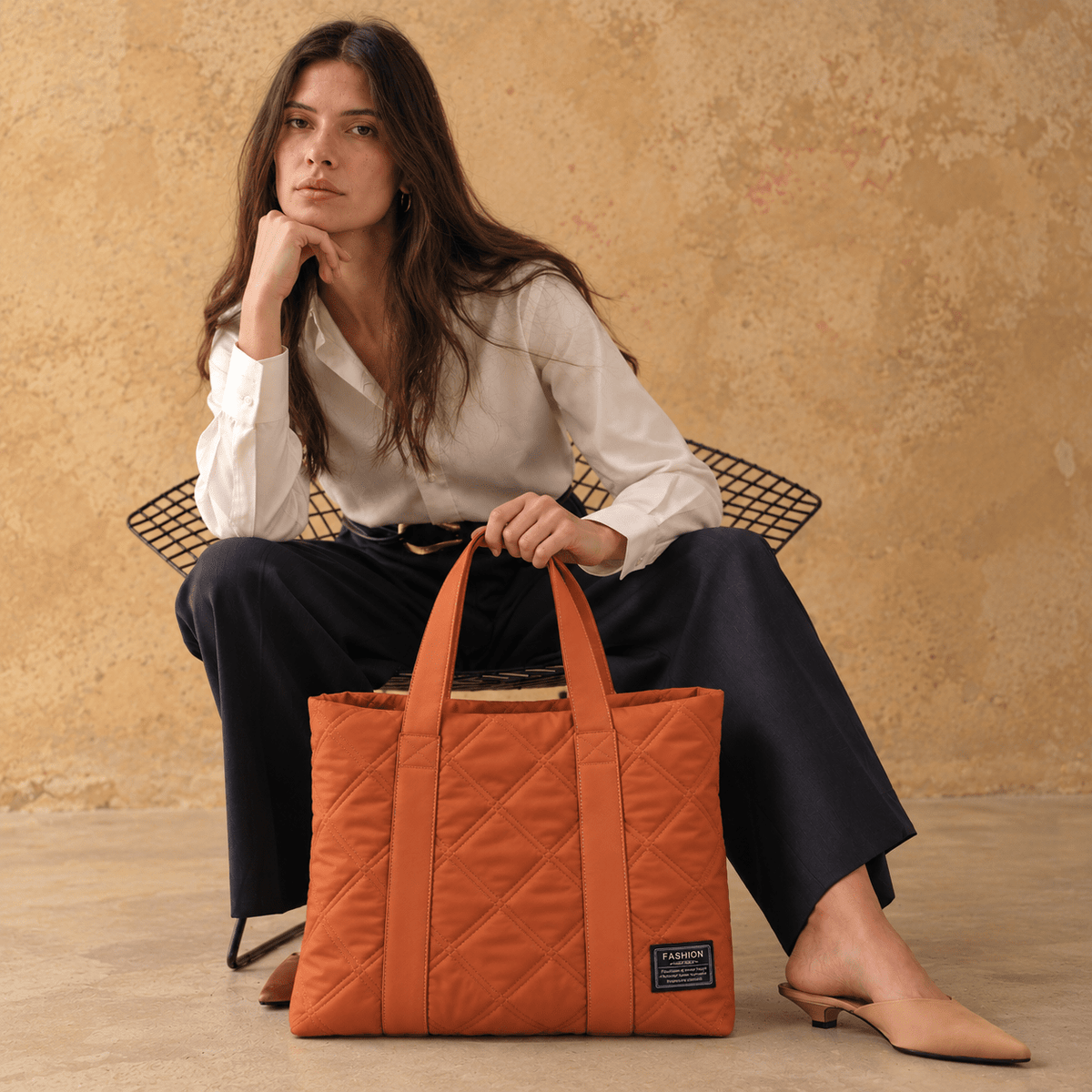 Women's Quilted Tote Bag with Large Capacity and Elegant Design — Laurene Fontaine Women's Quilted Tote Bag with Large Capacity and Elegant Design — Laurene Fontaine 
